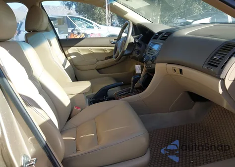 2007 Honda Accord 2.4 Ex z USA, uszkodzony, nr VIN 1HGCM56897A150383